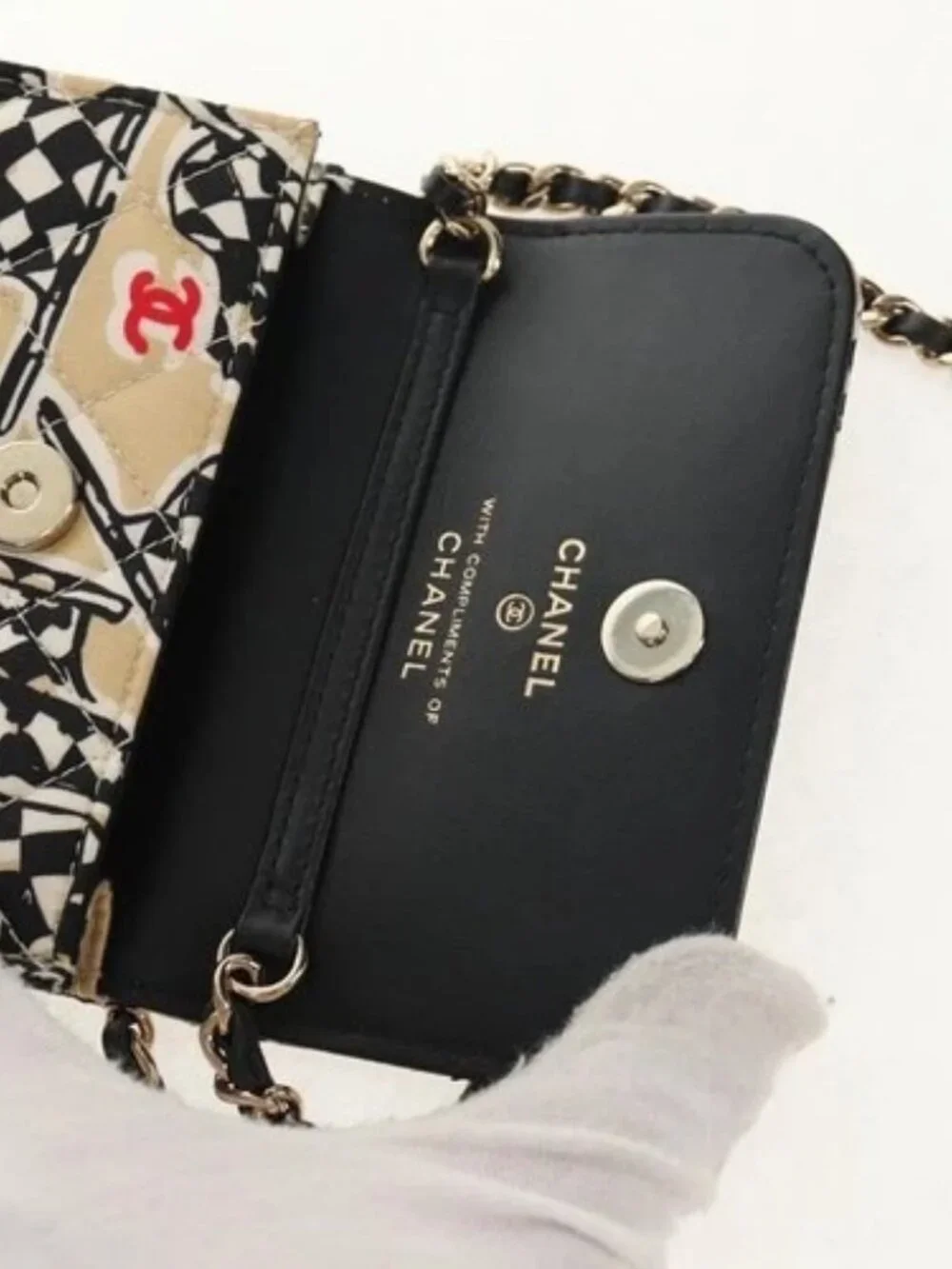 CHANEL Matelasse Chain Shoulder Bag Satin Beige Gold CC Auth 145067SAM